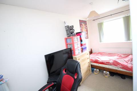 2 Blandford Close, Nailsea, Bristol, BS48 2QQ