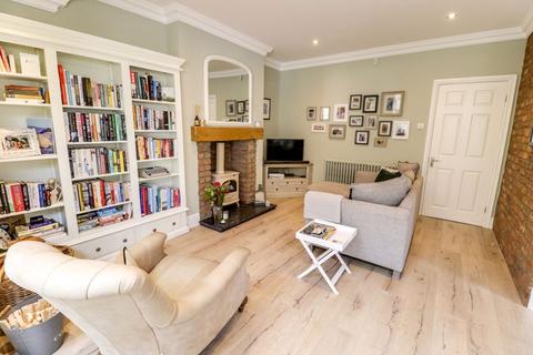 48 Elms Drive, Kirk Ella, Hull, HU10 7QJ