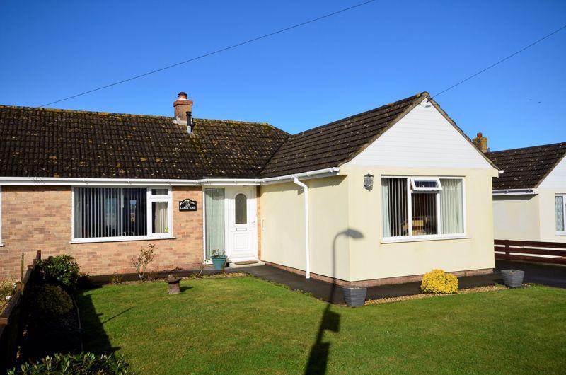 LAKES ROAD, BRIXHAM 2 bed semidetached bungalow £275,000