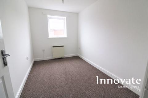 2 bedroom apartment to rent, Cockshed Lane, Halesowen B62