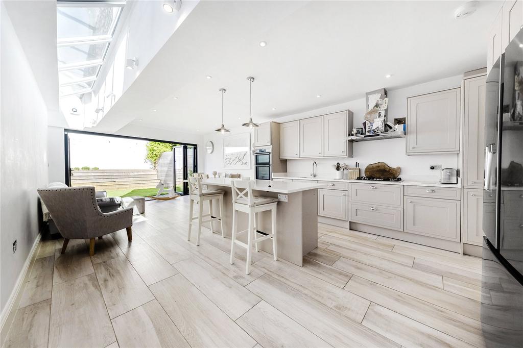Querrin Street, Sands End, Fulham, London, SW6 4 bed terraced house £