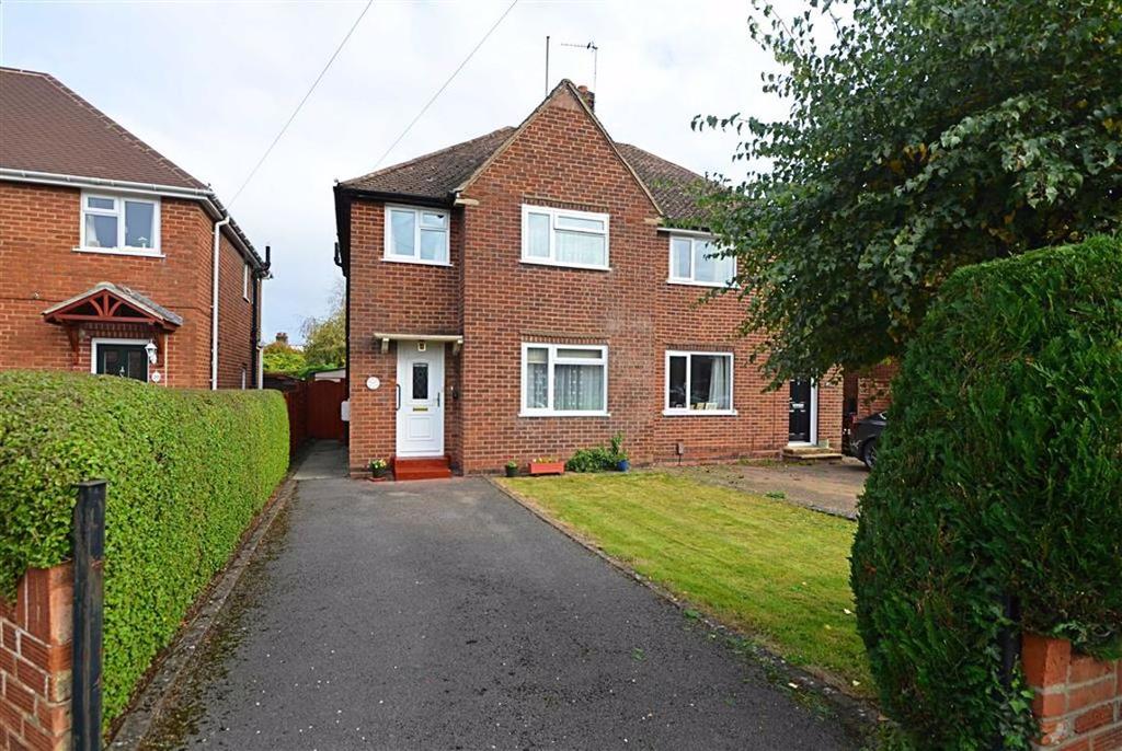 Field End, Churchdown 3 bed semidetached house £220,000