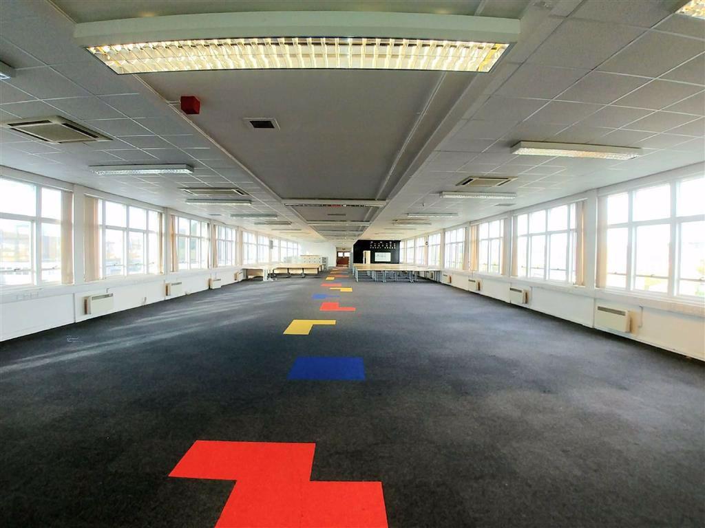 Raincliffe House, Chesterfield Property £3,620 pcm (£835 pw)