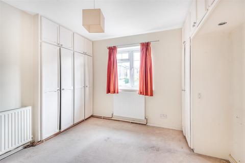 25 Cottage Grove, Surbiton, KT6 4JH