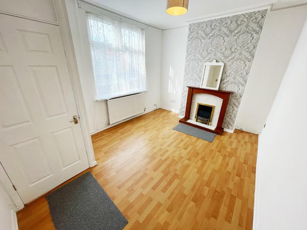 Arthur Terrace, Auckland 3 bed terraced house £67,500