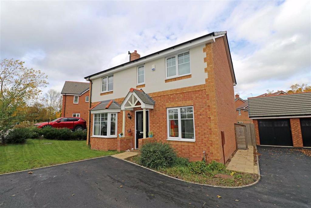 Haywood Road, Warwick, CV34 4 bed detached house £467,500