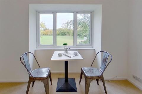 24 Barnfield Close, London, SW17 0AU
