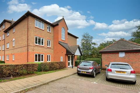 24 Barnfield Close, London, SW17 0AU