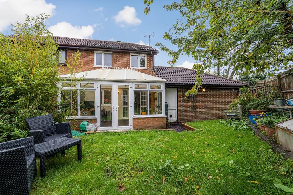 Cremer Place, Faversham 3 bed house £280,000