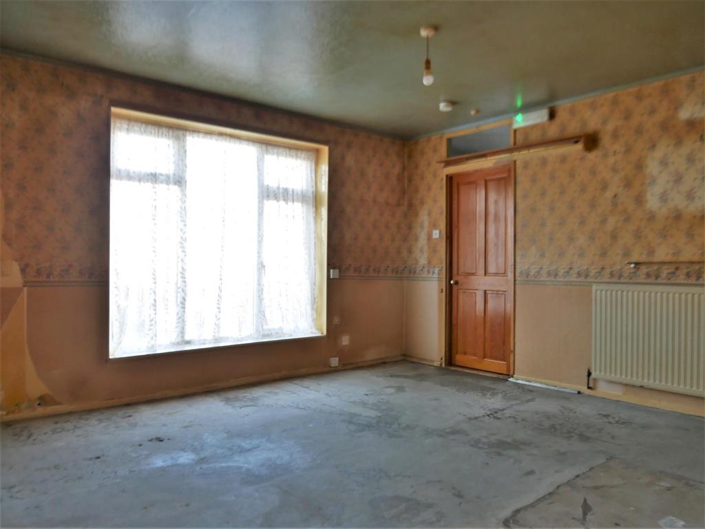 Woodlea Avenue, York 3 bed semidetached house £165,000