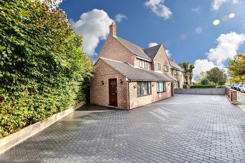 48 Marks Square, Northfleet, Gravesend, DA11 7HU