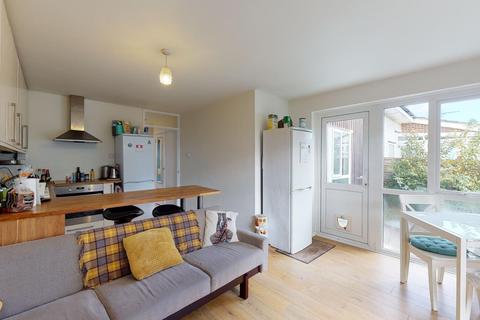 33 Headcorn Drive, Canterbury, CT2 7TR