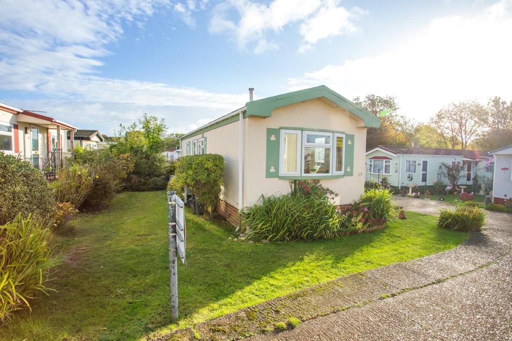 Shalloak Road, Broad Oak, Canterbury 2 bed house £69,000