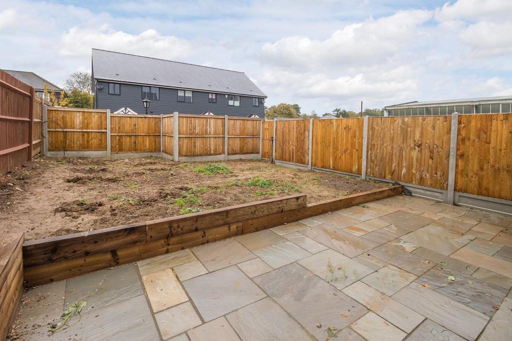 1 Cornfield Close