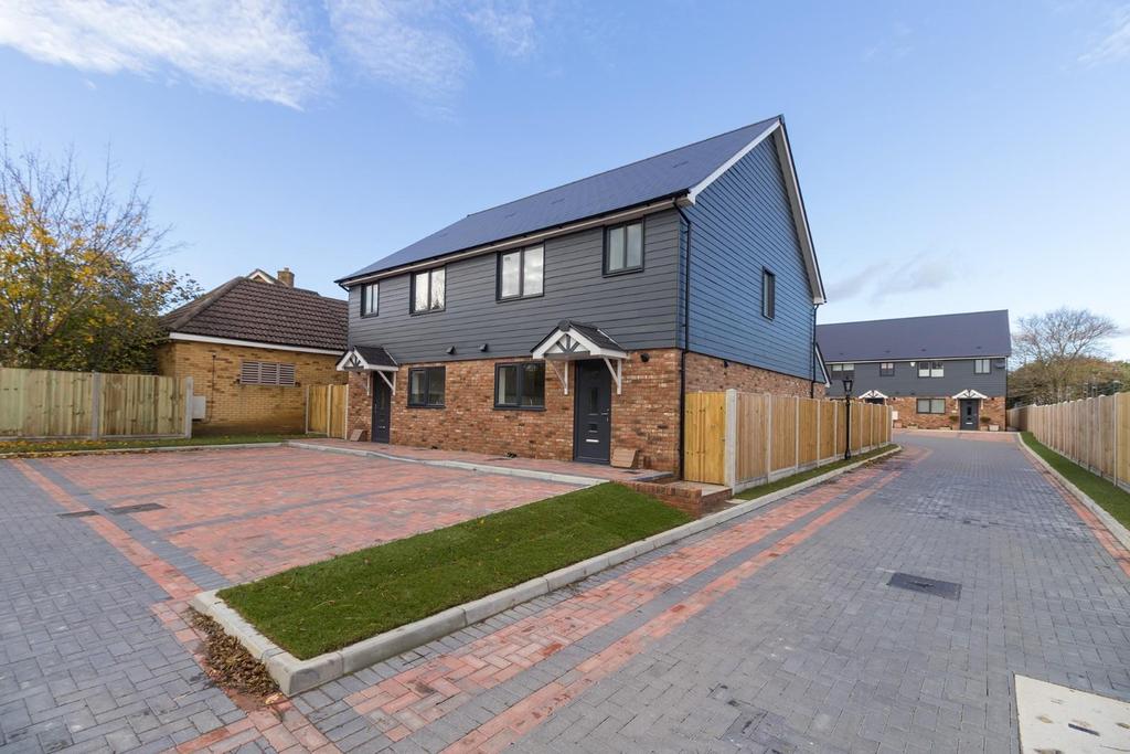 1 Cornfield Close 04rev.jpg