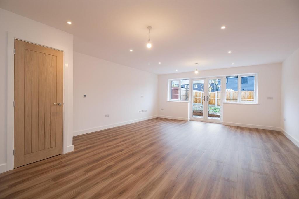 1 Cornfield Close