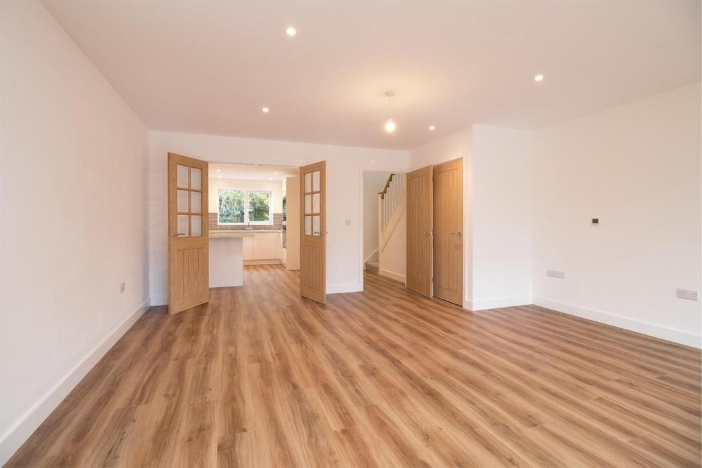 1 Cornfield Close
