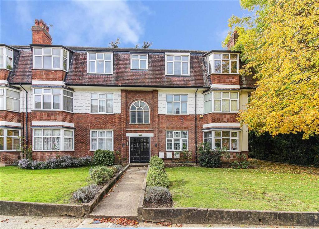 Avondale Court, South Woodford 2 bed flat for sale £335,000