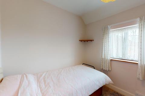 16 Ivy Way, Folkestone, CT19 6JF