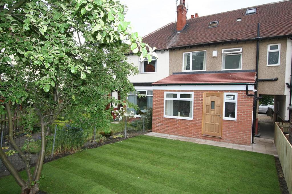 ST ANNES DRIVE, LEEDS 5 bed house £295,000