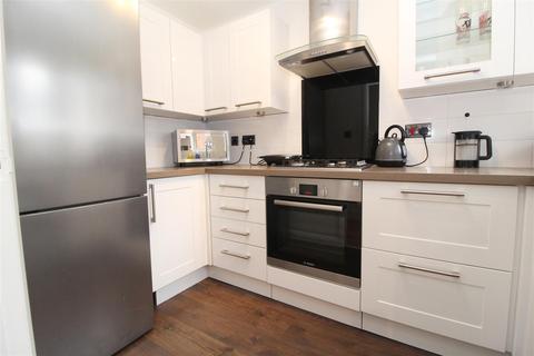 51 William Smith Close, Woolstone, Milton Keynes, MK15 0AN