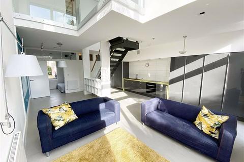 77 Mcintyre Road, Worcester, WR2 5LQ