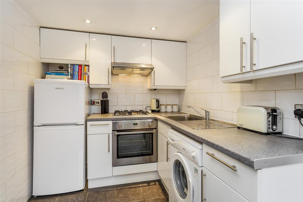 Lettings Hammersmith Sinclair Road   Kitchen.jpg