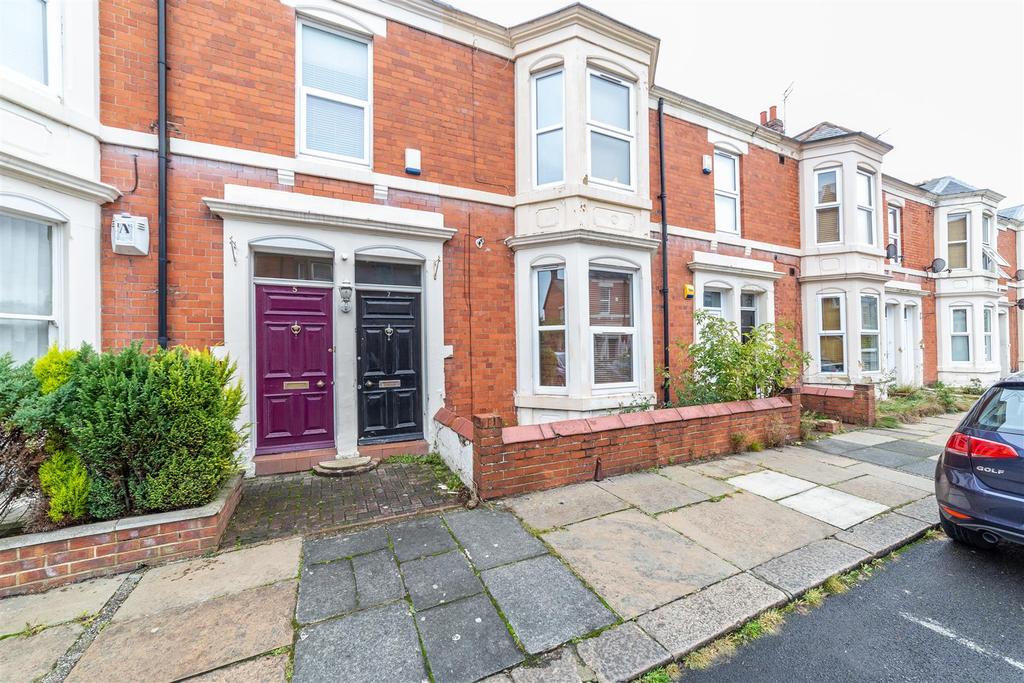 £97.50pppw Holmwood Grove, Jesmond, NE2 6 bed £2,535 pcm