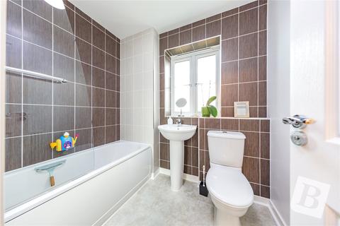 19 Regna Close, Rainham, RM13 9FQ
