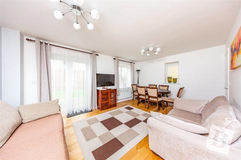 19 Regna Close, Rainham, RM13 9FQ