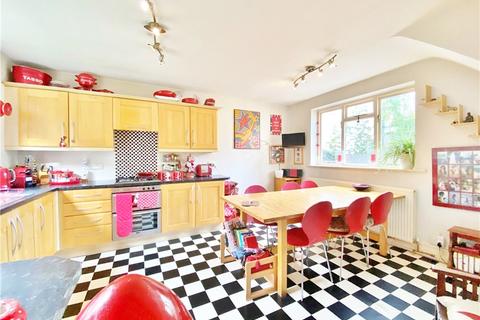 199 Argyle Avenue, Hounslow, TW3 2LR