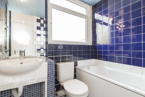 Flat 27, Noble Court Cable Street, London, E1 8HS