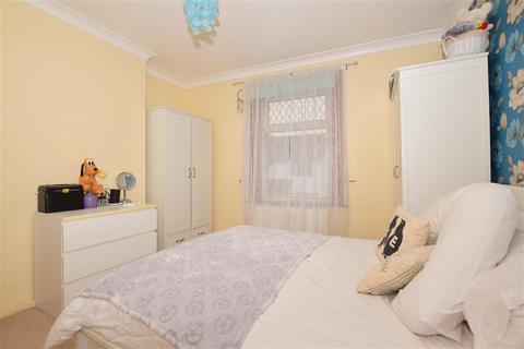 106 Addison Road, Caterham, CR3 5LY