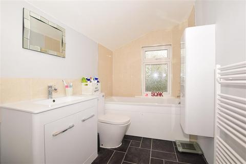 106 Addison Road, Caterham, CR3 5LY