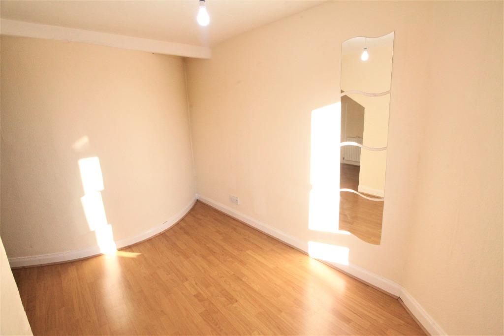 Crighton Place, Leith, Edinburgh, EH7 - View 2