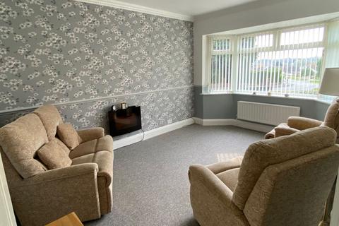 87 Greenview Drive, Northampton, NN2 7LE