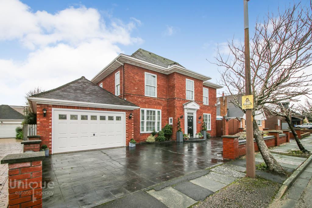 Holmefield Close, 5 bed detached house £610,000