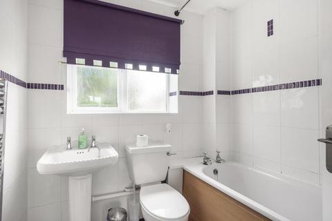 7 Nash Drive, Abingdon, OX14 5PT
