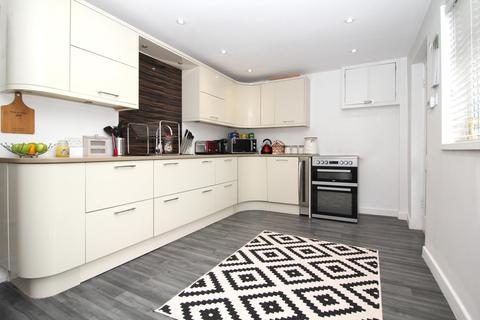 3 Pyms Road, Chelmsford, CM2 8PY