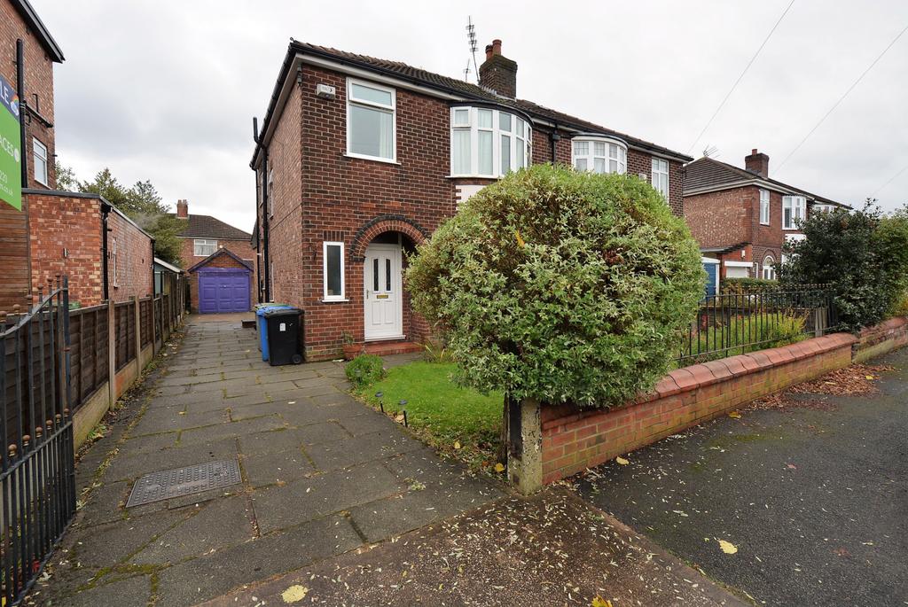 Vernon Ave, Stretford, M32 3 bed semidetached house £369,000