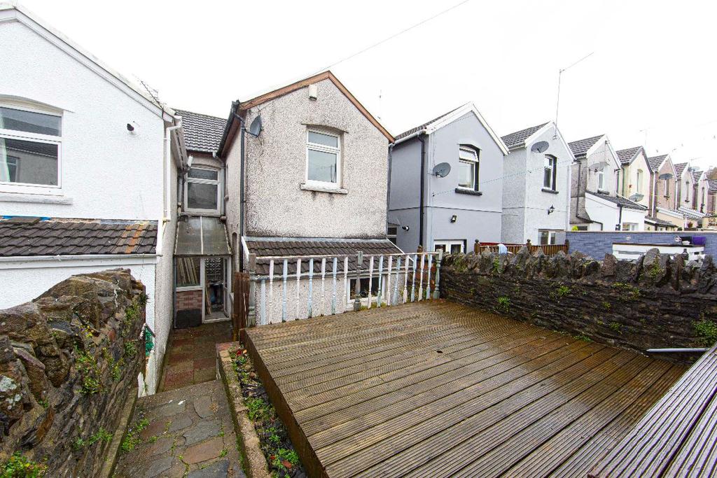 Greenfield Terrace, Abercynon, Mountain Ash 3 bed terraced house for