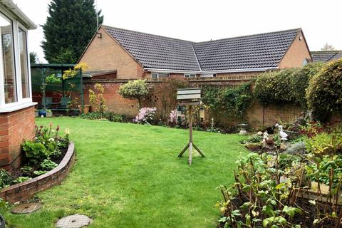 5 Cumbrae Drive, Great Billing, Northampton, NN3 9HD