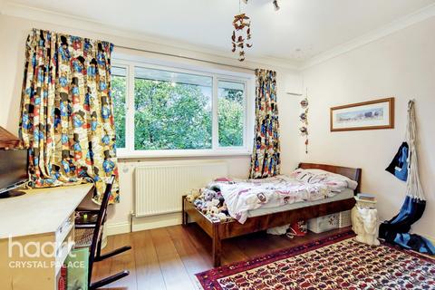33 Ellery Road, London, SE19 3QG