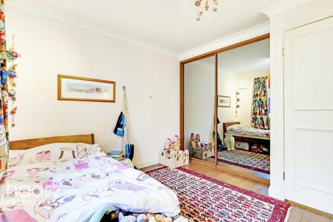 33 Ellery Road, London, SE19 3QG