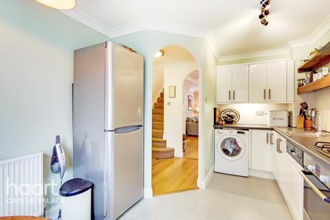 33 Ellery Road, London, SE19 3QG