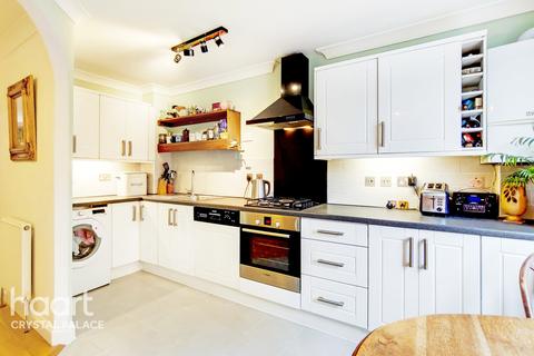 33 Ellery Road, London, SE19 3QG