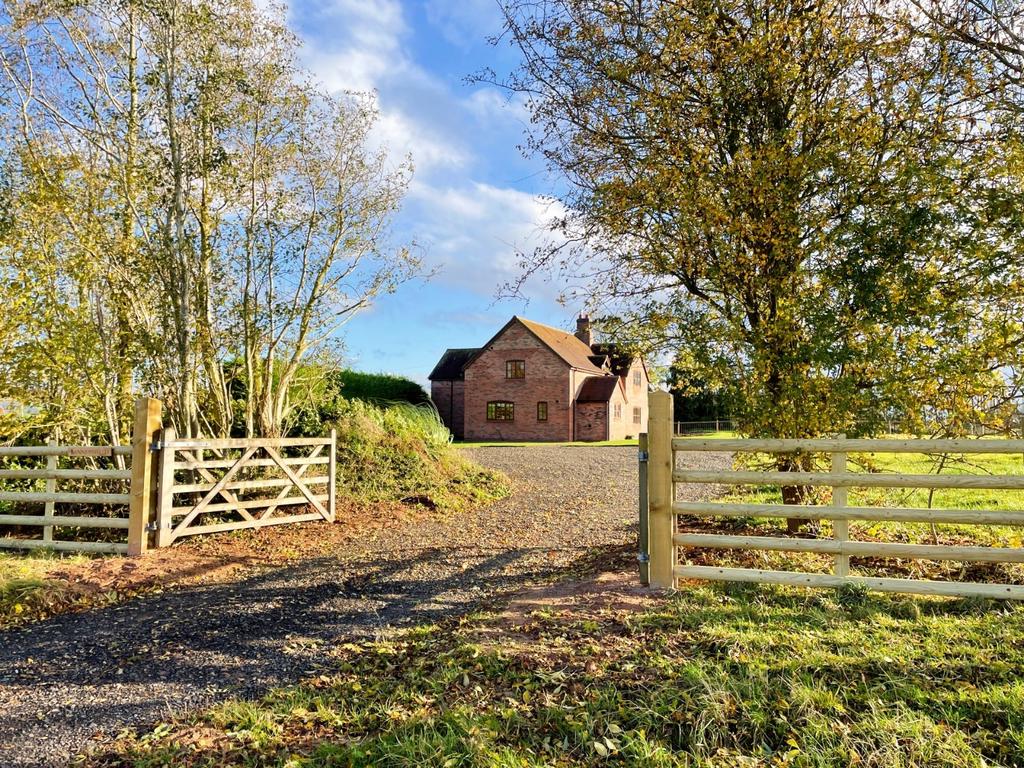 KnightononTeme, Tenbury Wells 4 bed detached house £675,000