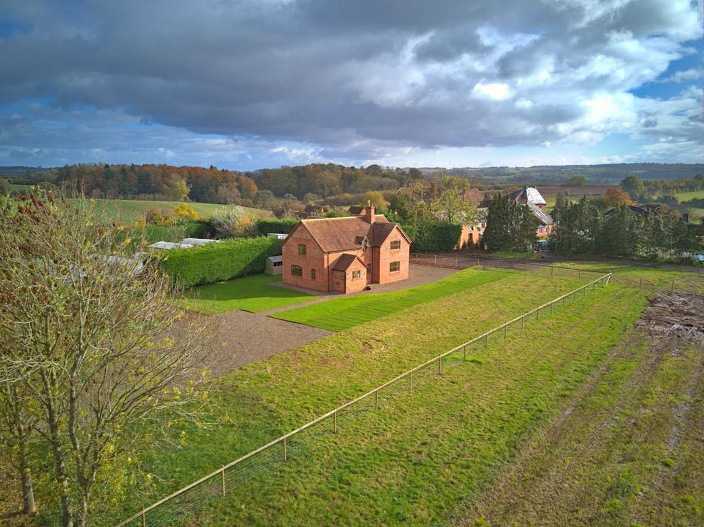 KnightononTeme, Tenbury Wells 4 bed detached house £675,000