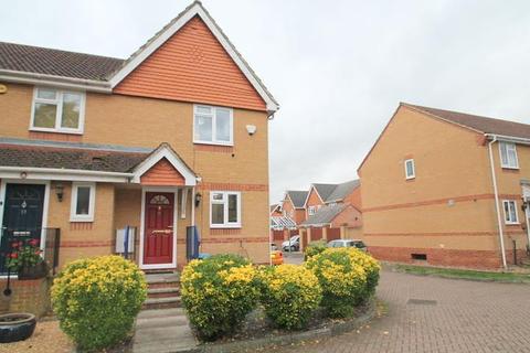 12 Argent Close, Egham, TW20 8XB