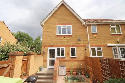 12 Argent Close, Egham, TW20 8XB